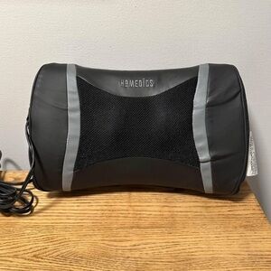 Homedics Shiatsu Lumbar Back Massager Pillow Model BKK-200. Black and gray